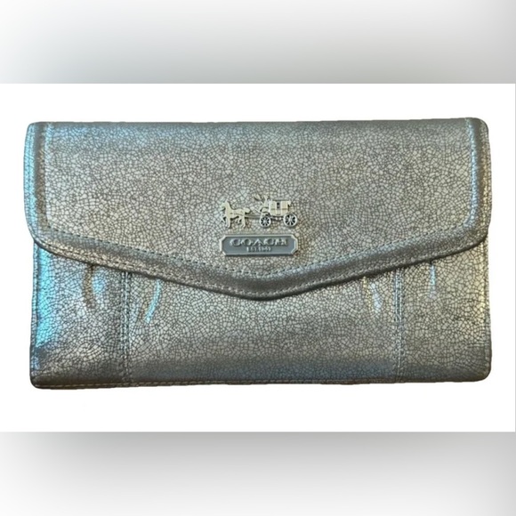 Coach Handbags - Coach Madison Metallic Leather Trifold Wallet Silver Crackle Logo Horse Carriage